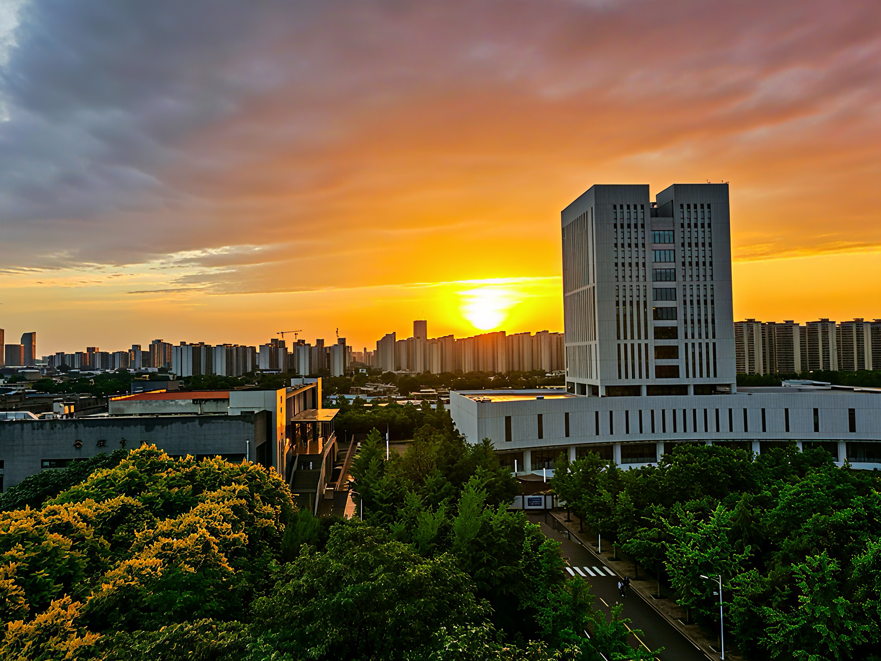 港务校区黄昏景色