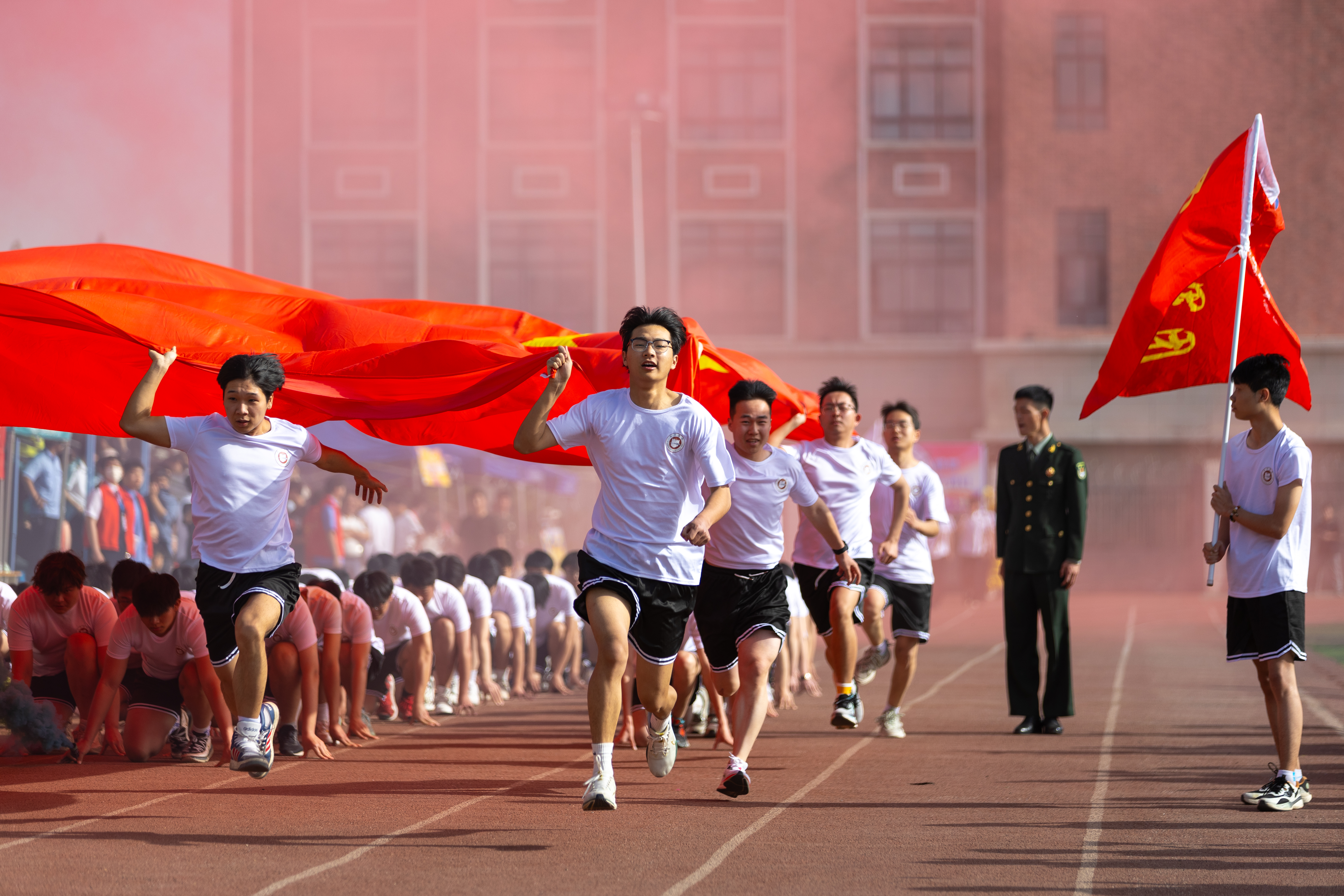 学院运动会学生风采